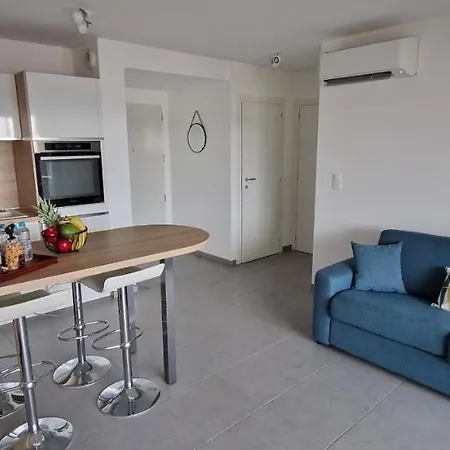 T2 Fronte Di Mare De Standing En Bord De Et Du Centre Du Village De Lägenhet *