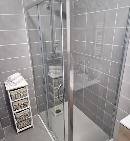 T2 Fronte Di Mare De Standing En Bord De Et Du Centre Du Village De Lägenhet *