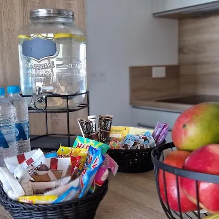 Apartment T2 Fronte Di Mare De Standing En Bord De Et Du Centre Du Village De *