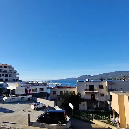 T2 Fronte Di Mare De Standing Front De Centre De * Propriano (Corsica)