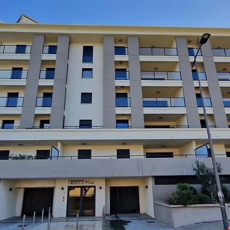 T2 Fronte Di Mare De Standing En Bord De Et Du Centre Du Village De Apartment