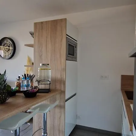 T2 Fronte Di Mare De Standing En Bord De Et Du Centre Du Village De Apartment