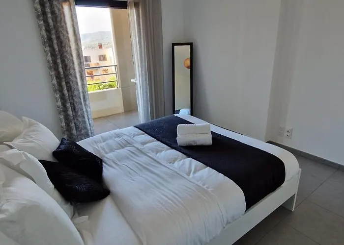 Apartment T2 Fronte Di Mare De Standing En Bord De Et Du Centre Du Village De