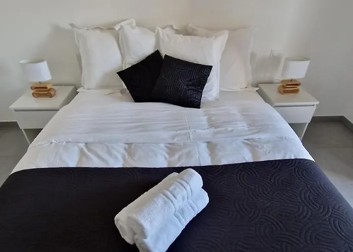 דירה T2 Fronte Di Mare De Standing En Bord De Et Du Centre Du Village De *