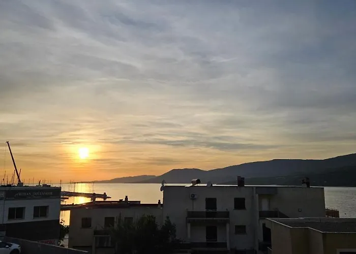 T2 Fronte Di Mare De Standing En Bord De Et Du Centre Du Village De * פרופריאנו